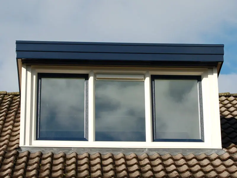 polystyle polyester dakkapel